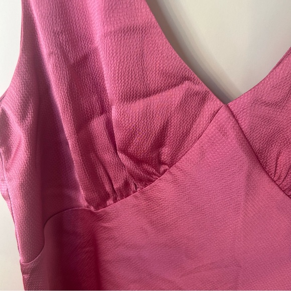 *NWT* Nasty Gal Women’s Pink Satin V Neck Ruched Bust Mini Dress, Size 18 - Picture 7 of 13